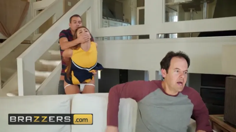 Cô con gái bị em người yêu mà không hay biết