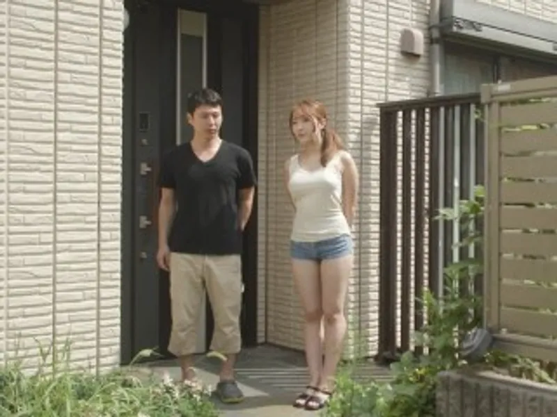 Quan hệ cô bạn trai cũ thời thơ ấu