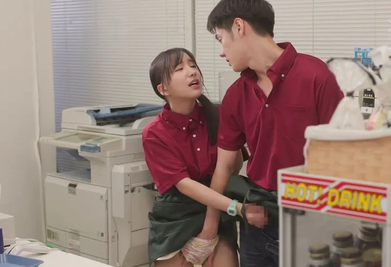 Ai rồi cũng ngoại tình gấu khi đi làm thêm mà thôi