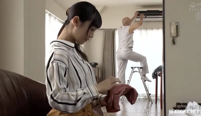 Thiếu thốn, người vợ ngoại tình với tên thợ sửa điều hòa