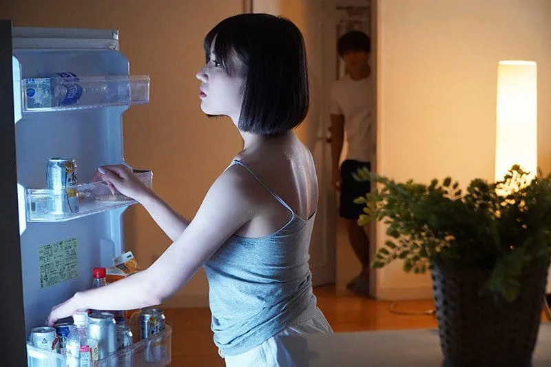 Chị vợ cãi nhau với ông chồng đến nhà người yêu ở rồi phang luôn ông chồng em gái